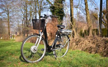 Elektrische transportfiets: handig hulpmiddel buitenhuis